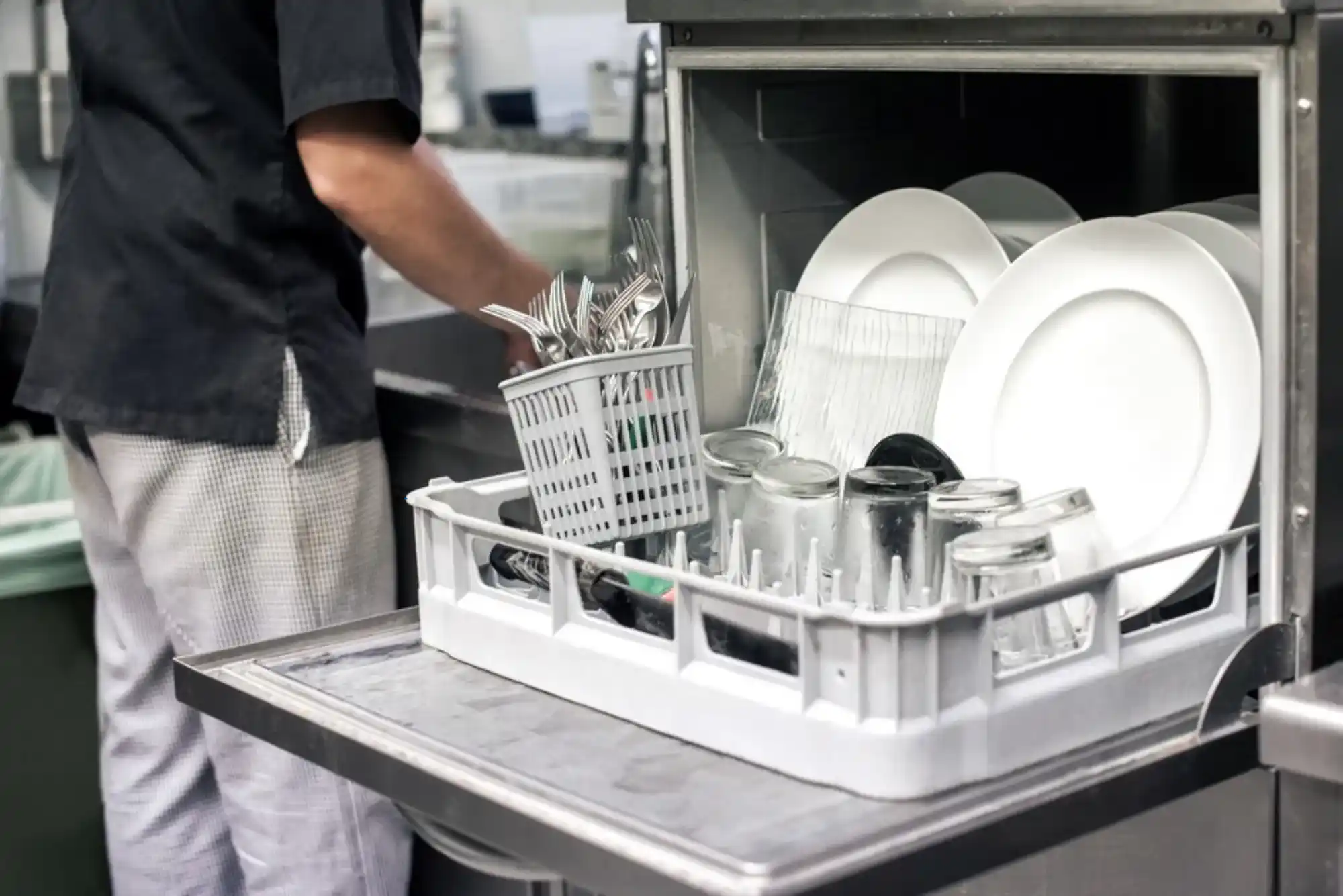 How to Maintain Commercial-Grade Dishwashers