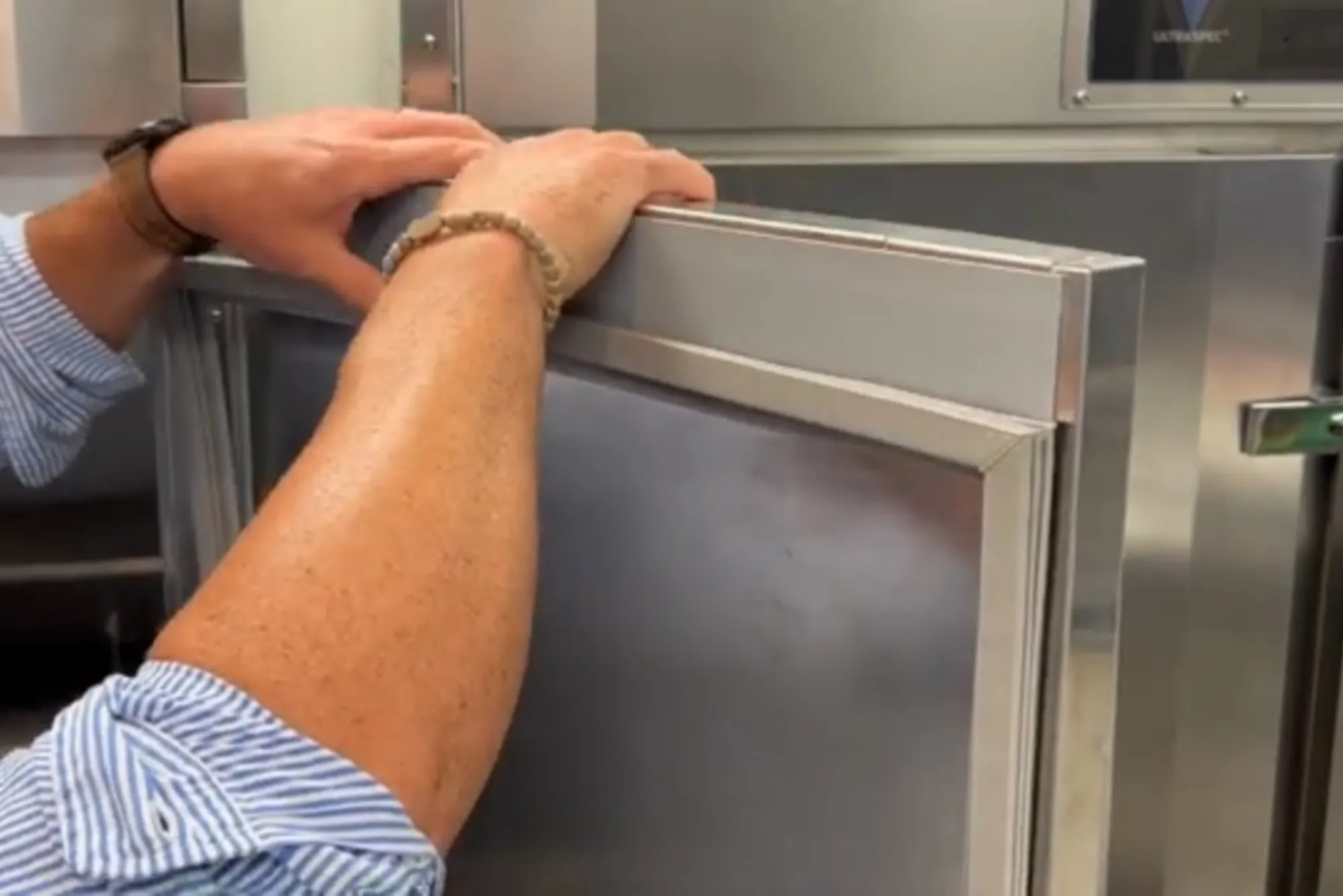 Refrigerator Door Strike Plate